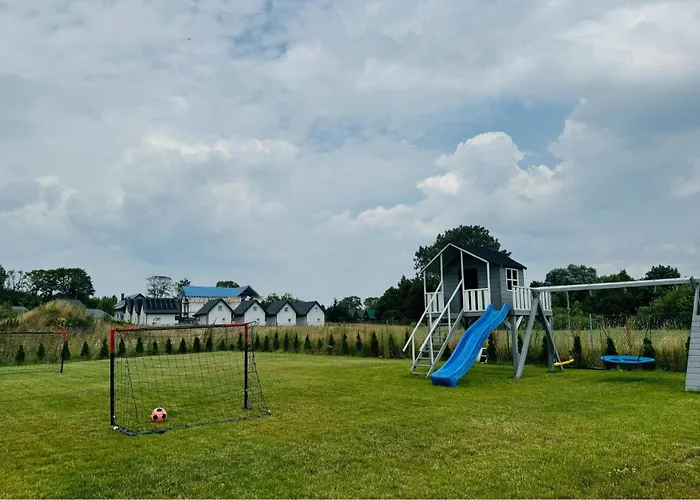 Letniskowe Vitamin Sea 別荘 サルビノボ